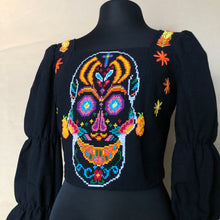 Cargar imagen en el visor de la galería, Crop top ÁNIMAS
