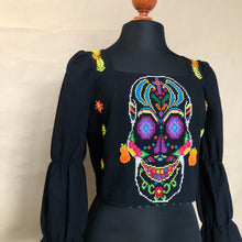 Cargar imagen en el visor de la galería, Crop top ÁNIMAS
