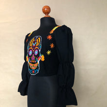 Cargar imagen en el visor de la galería, Crop top ÁNIMAS

