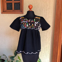 Cargar imagen en el visor de la galería, BLUSA FUEGO NUEVO

