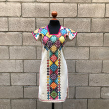 Cargar imagen en el visor de la galería, VESTIDO SUSANA

