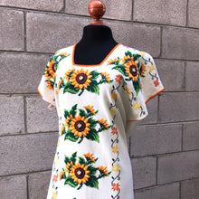 Cargar imagen en el visor de la galería, VESTIDO GIRASOLES XL-2XL
