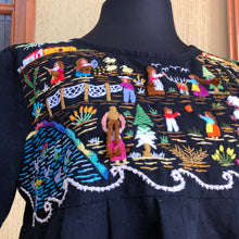 Cargar imagen en el visor de la galería, BLUSA FUEGO NUEVO
